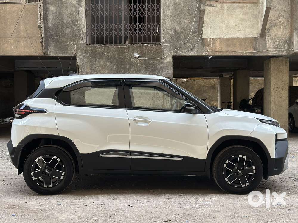 Tata Punch 1.2 Revotron Adventure Rhythm Pack Mt, 2026, Petrol