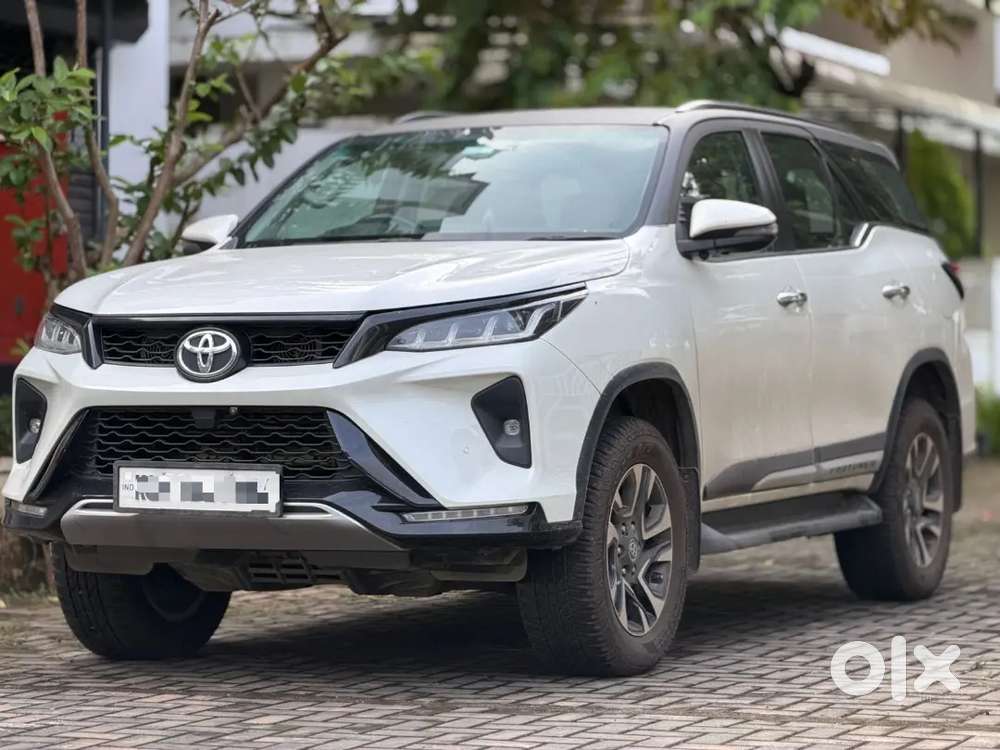 Toyota Fortuner Legender 2022