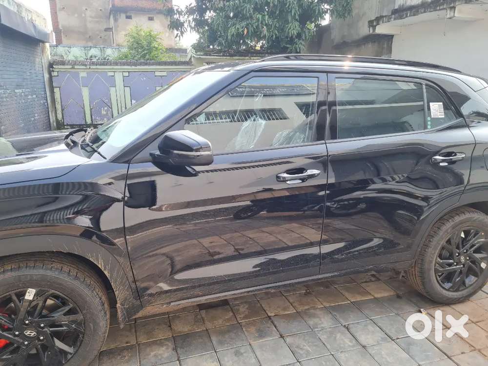 Hyundai Creta Sx Petrol 2025 With 27000 Km