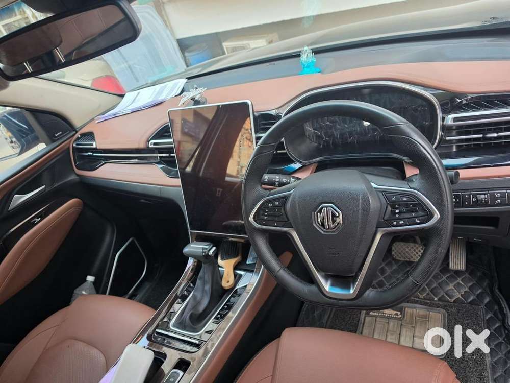 Mg Petrol Automatic 2025