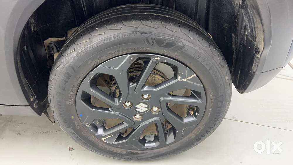 Maruti Suzuki Fronx Delta Plus 1.2l Ags, 2023, Petrol