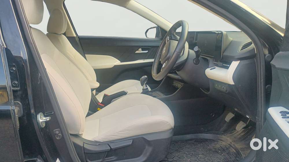 Hyundai Verna 1.5 Sx Petrol Mt, 2024, Petrol
