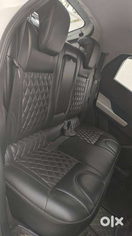 Tata Punch 1.2 Revotron Creative Amt Dual Tone, 2022, Petrol