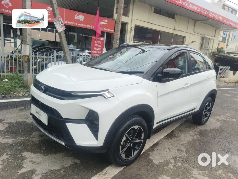 Tata Nexon, 2025, Petrol