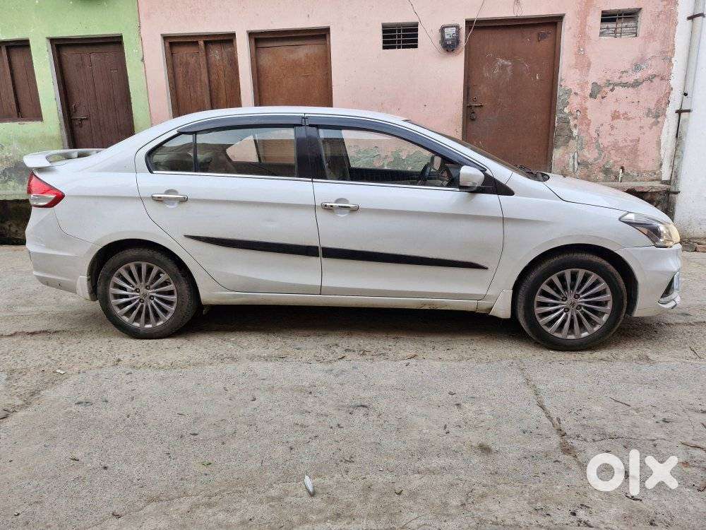 Maruti Suzuki Ciaz 1.5 Alpha Shvs Mt, 2018, Petrol