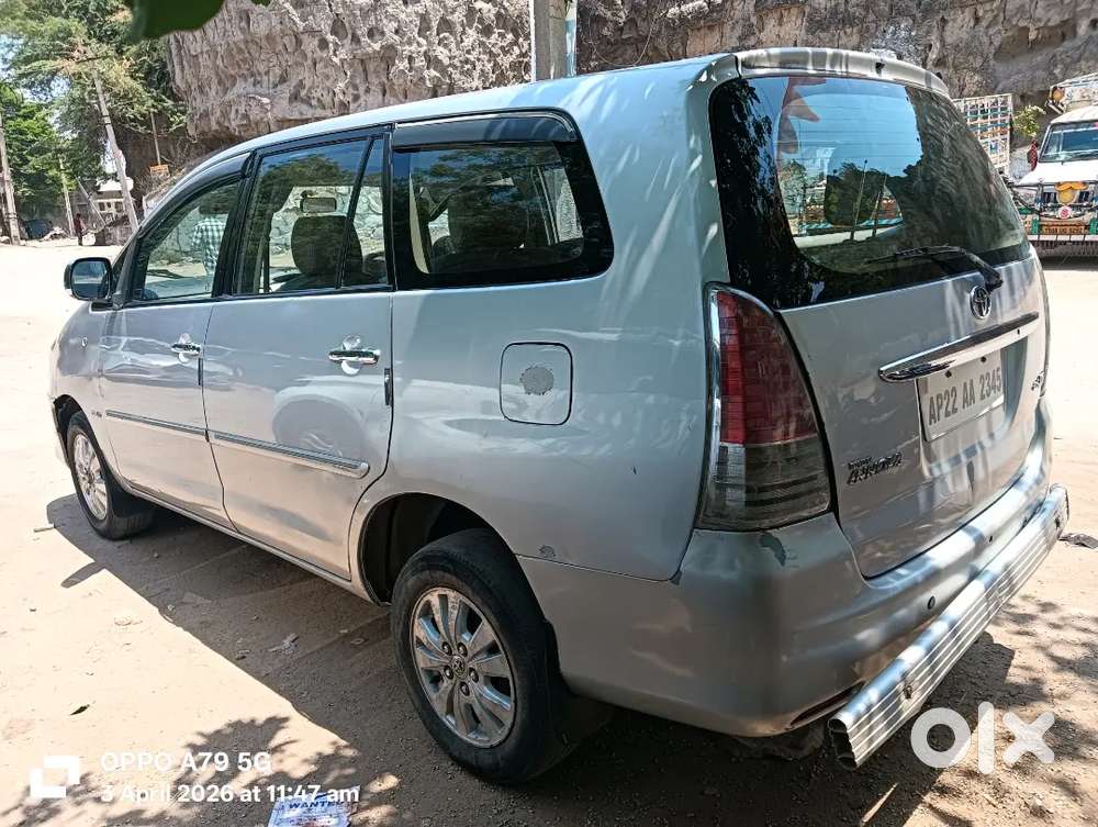 Toyota Innova 2010