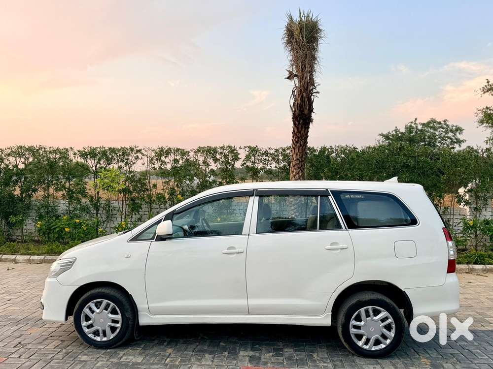Toyota Innova Diesel 2014/2015 Year