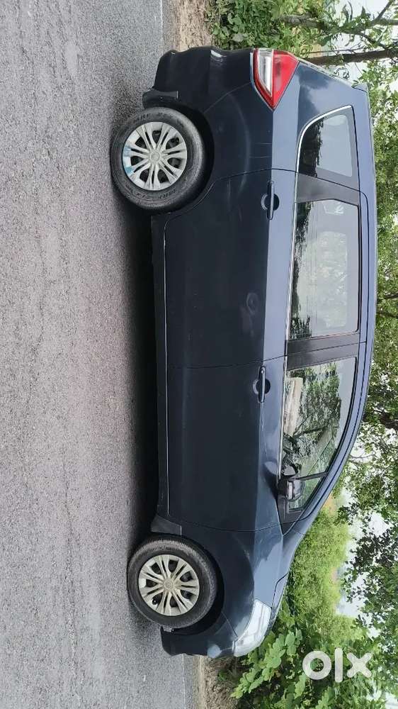Maruti Suzuki Ertiga Vdi 22 Dec 2015 Diesel 86000 Km Driven