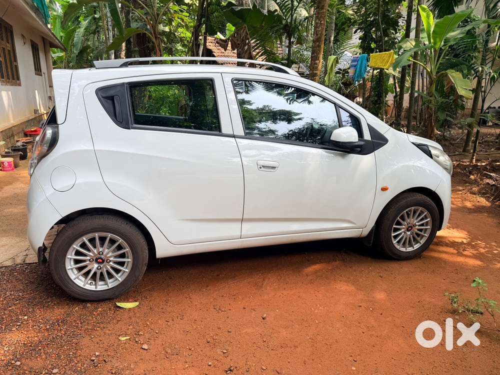 Chevrolet Beat Petrol 2010 Car