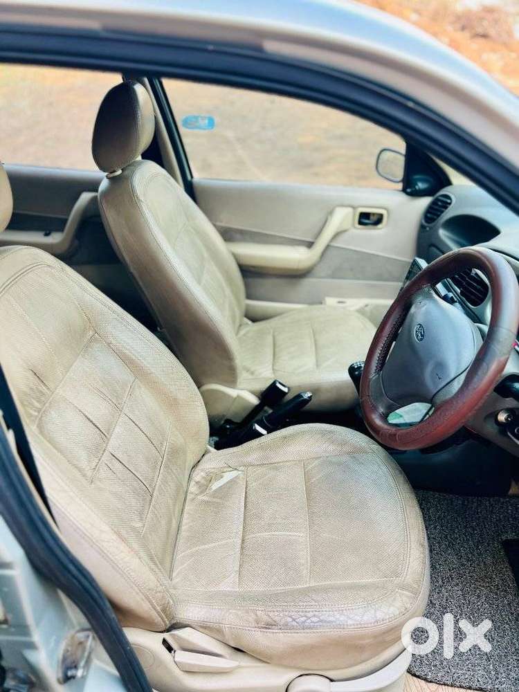 Ford Ikon 1.8 Zxi, 2010, Diesel