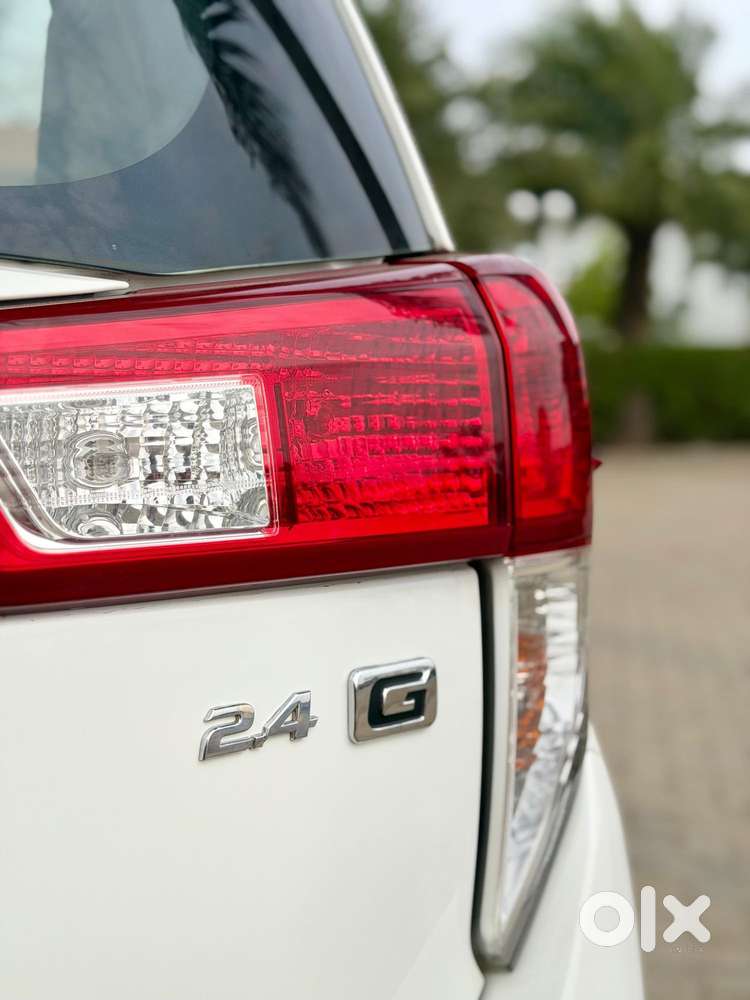 Toyota Innova Crysta [2020-ongoing] 2.7 Gx Mt 8 Str, 2021, Diesel