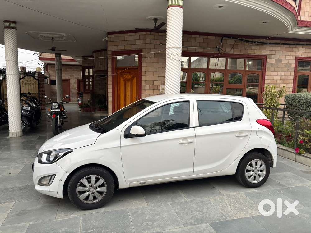 Hyundai I20 Sportz 2013 Family Driven Mint Condition