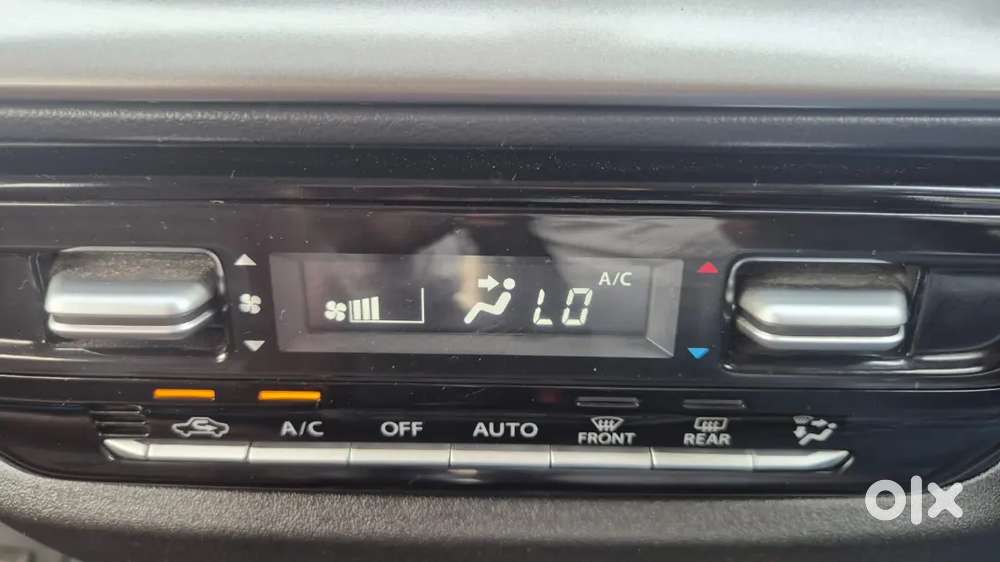 Swift Zxi Petrol 2024 Km Driven 43000