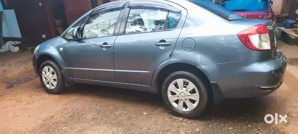 Maruti Suzuki Sx4 2010