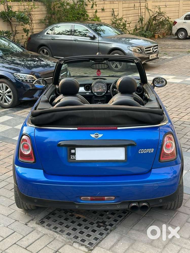 Mini Cooper Convertible 2015 Petrol Well Maintained