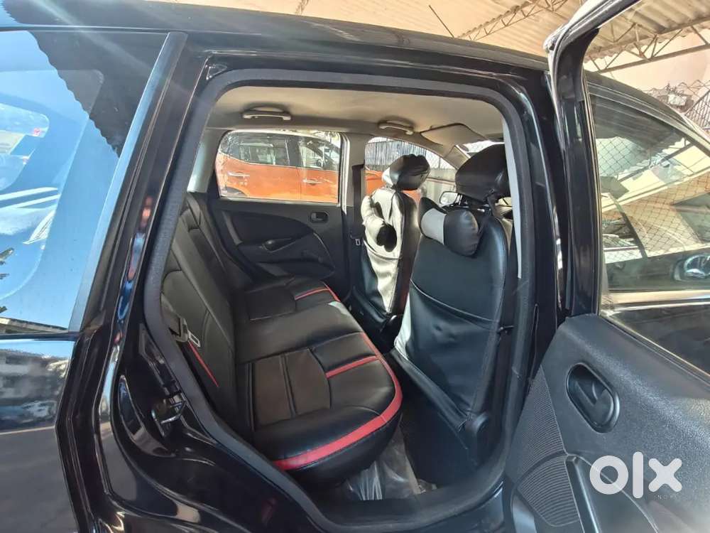 Ford Figo 2011 Petrol 51000km
, Well Maintained.