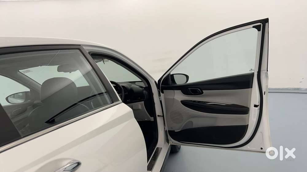 Hyundai New I20 1.2 Asta (o) Ivt, 2024, Petrol