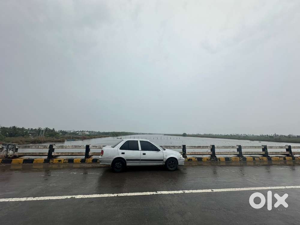 Maruti Suzuki Esteem 2006