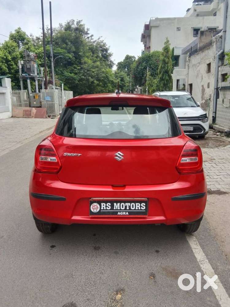 Maruti Suzuki Swift Vxi + Manual, 2022, Petrol