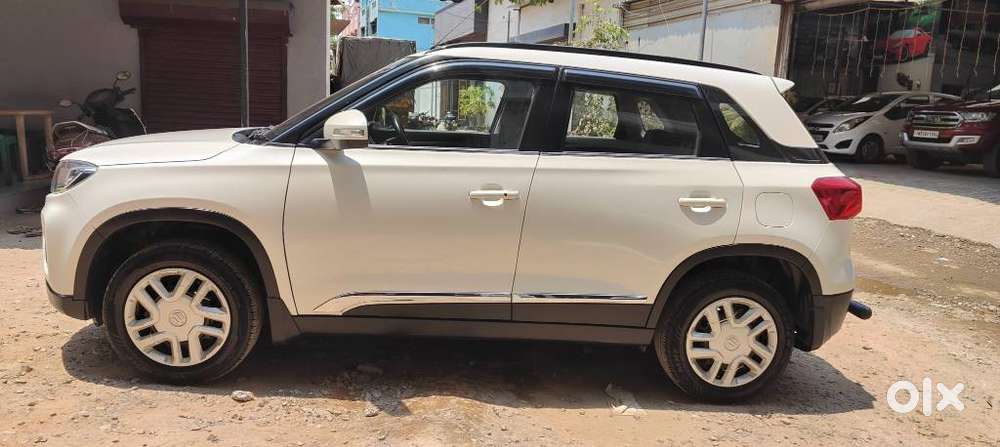 Maruti Suzuki Brezza 1.5 Vxi Smart Hybrid, 2021, Petrol