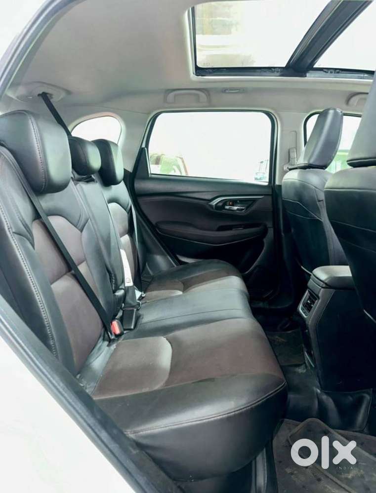 Maruti Suzuki Grand Vitara Alpha Smart Hybrid, 2023, Petrol
