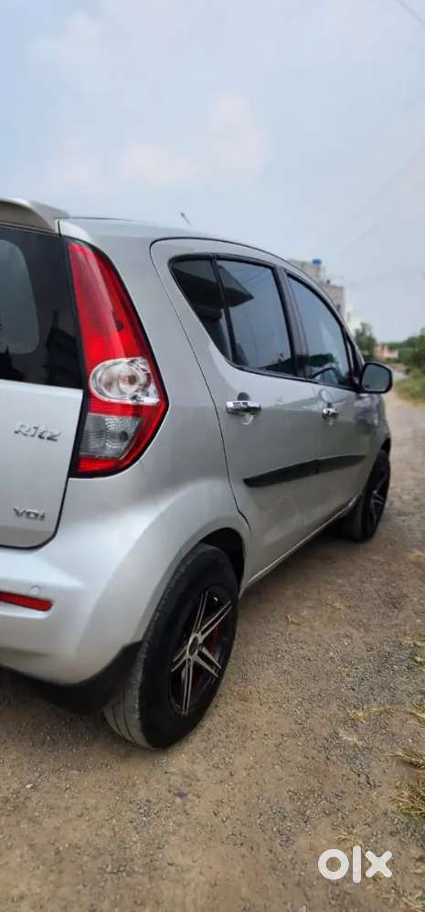 Maruti Suzuki Ritz 2013 Diesel Well Maintained .