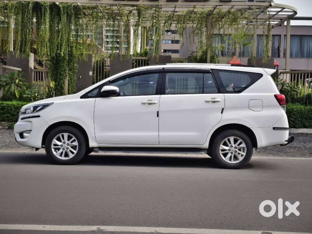Toyota Innova Crysta 2.4 G Mt 7 Str, 2023, Diesel