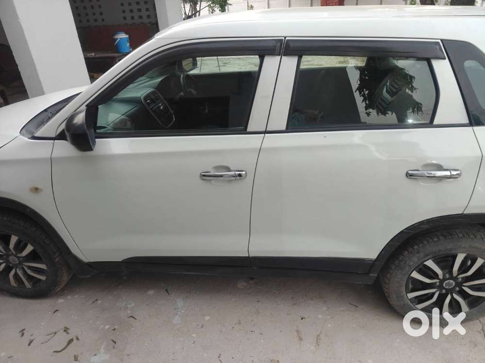 Maruti Suzuki Brezza 2017 Diesel 60000 Km Driven
