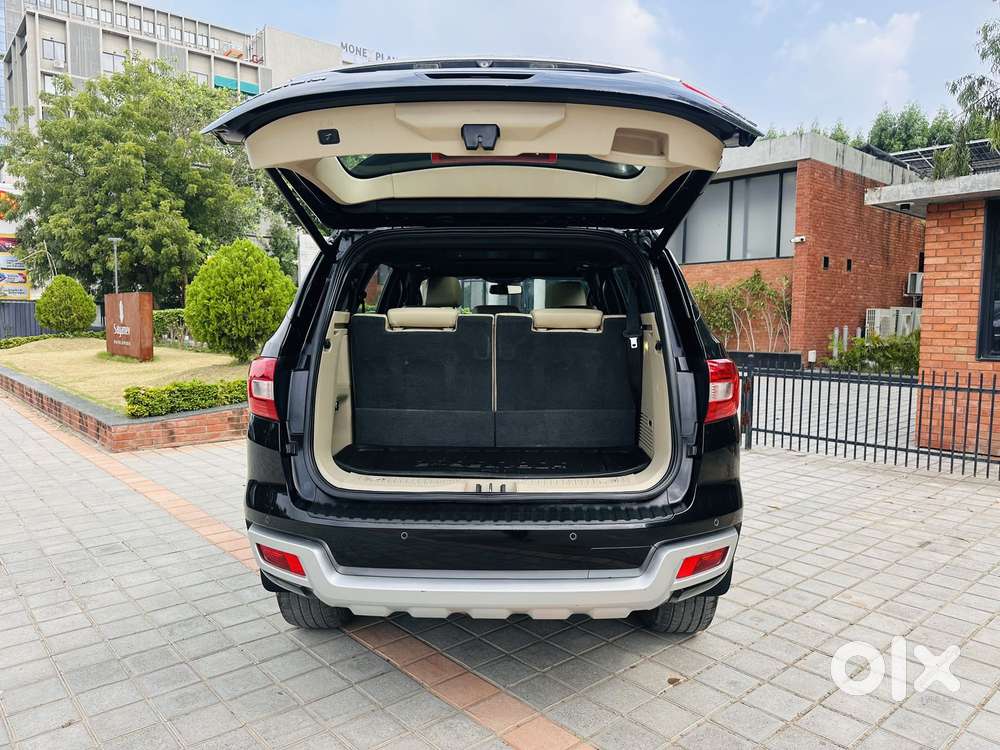 Ford Endeavour 3.2 Titanium At 4x4, 2016, Diesel