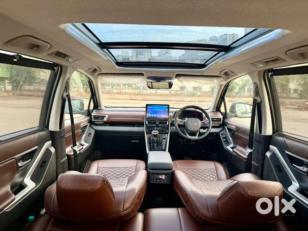 Toyota Innova Hycross 2.0 Vx Hybrid 8 Str, 2024, Petrol