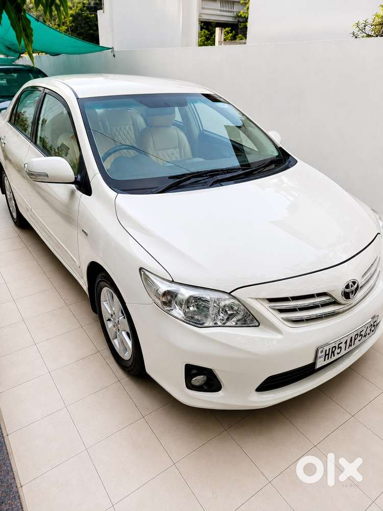 Toyota Corolla Altis G, 2011, Petrol