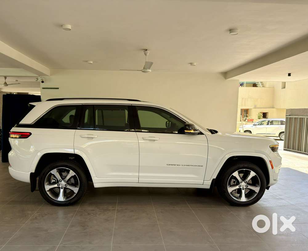 Jeep Grand Cherokee Limited (o) 4x4 At, 2025, Petrol