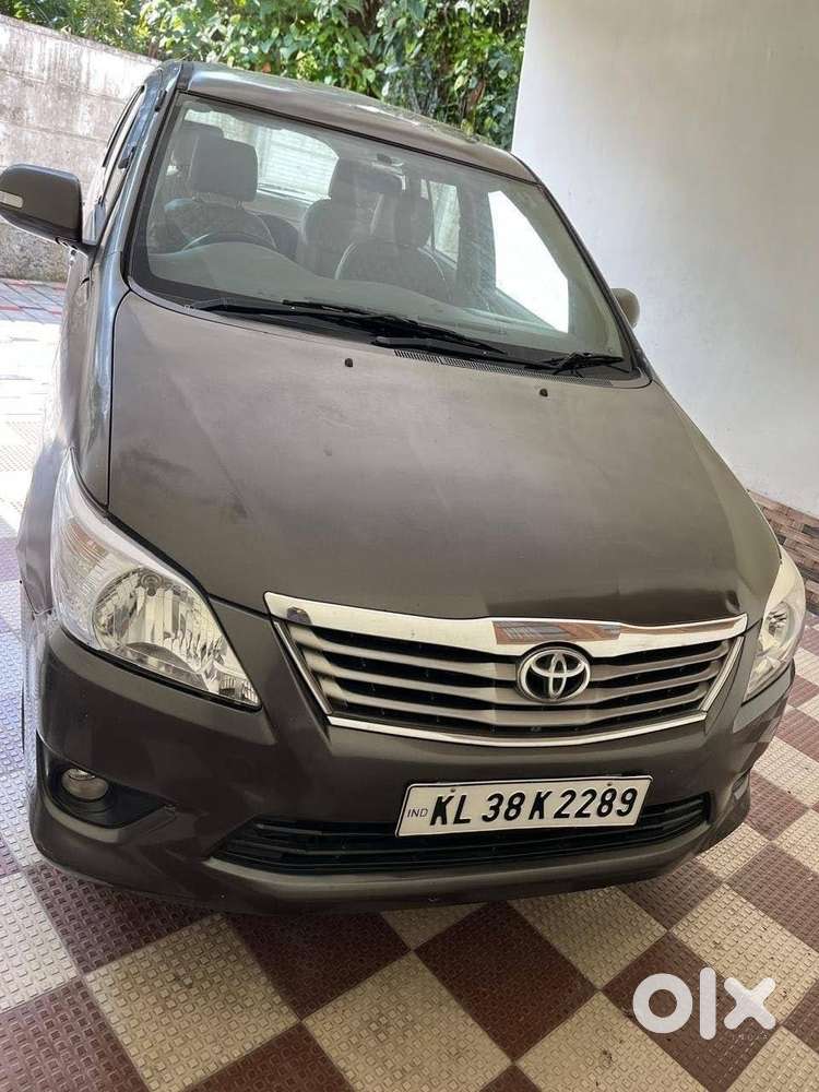 Innova 2.5 V Diesel