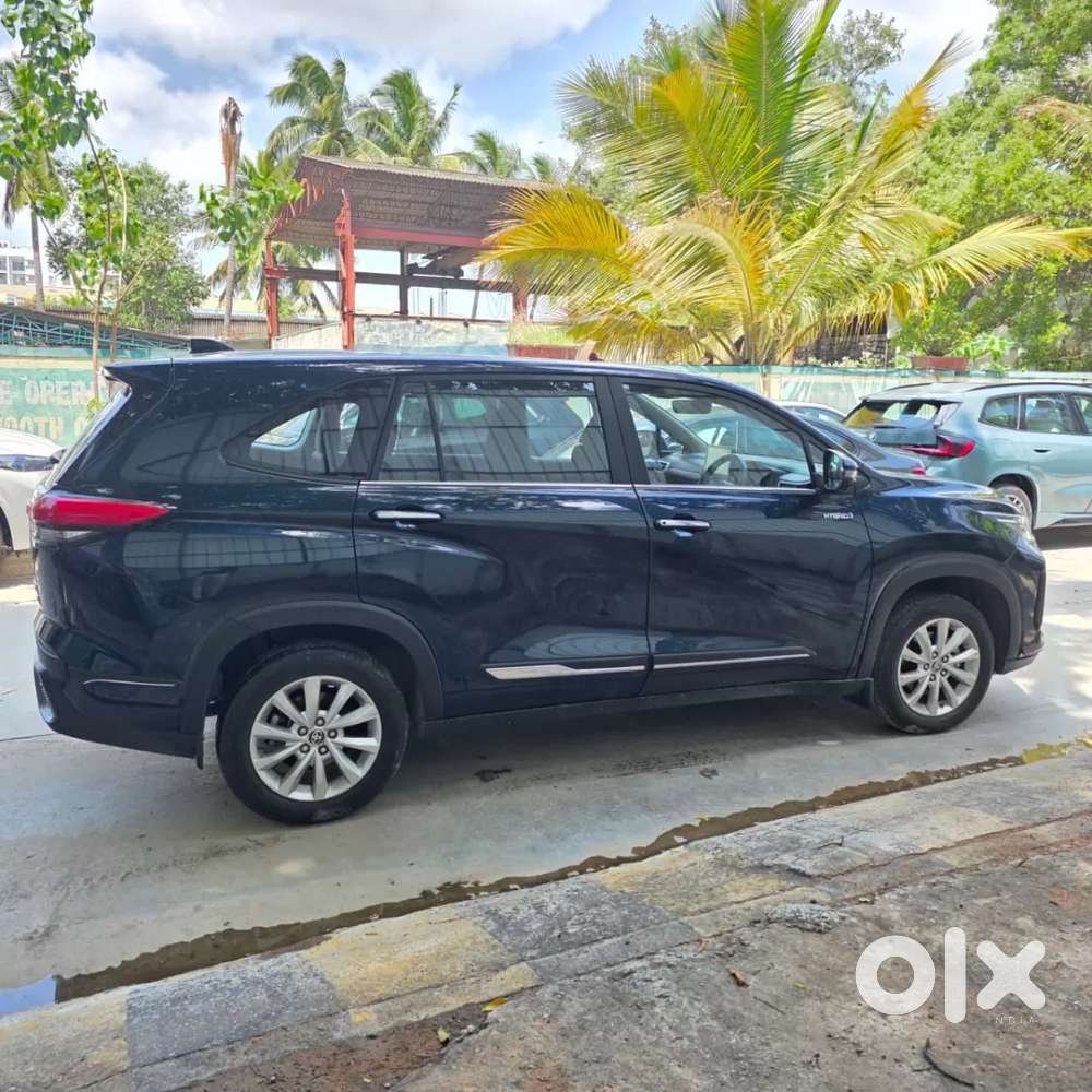 Toyota Innova Hycross 2.0 Vx Hybrid 7 Str, 2024, Petrol