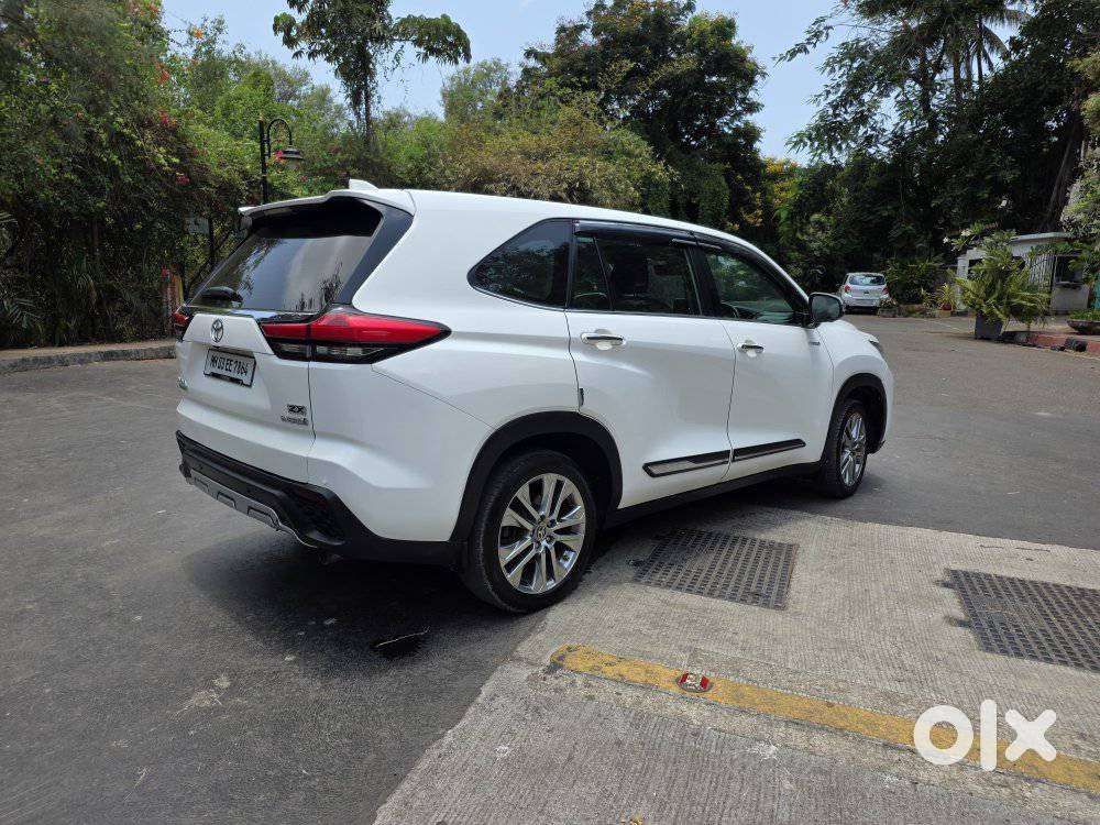 Toyota Innova Hycross 2.0 Zx (o) Hybrid 7 Str, 2023, Cng & Hybrids