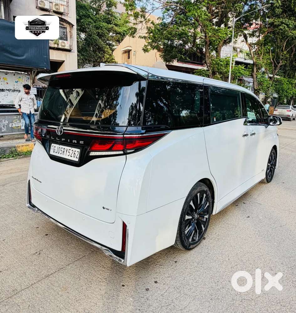 Toyota Vellfire Vip – Executive Lounge, 2024, Petrol
