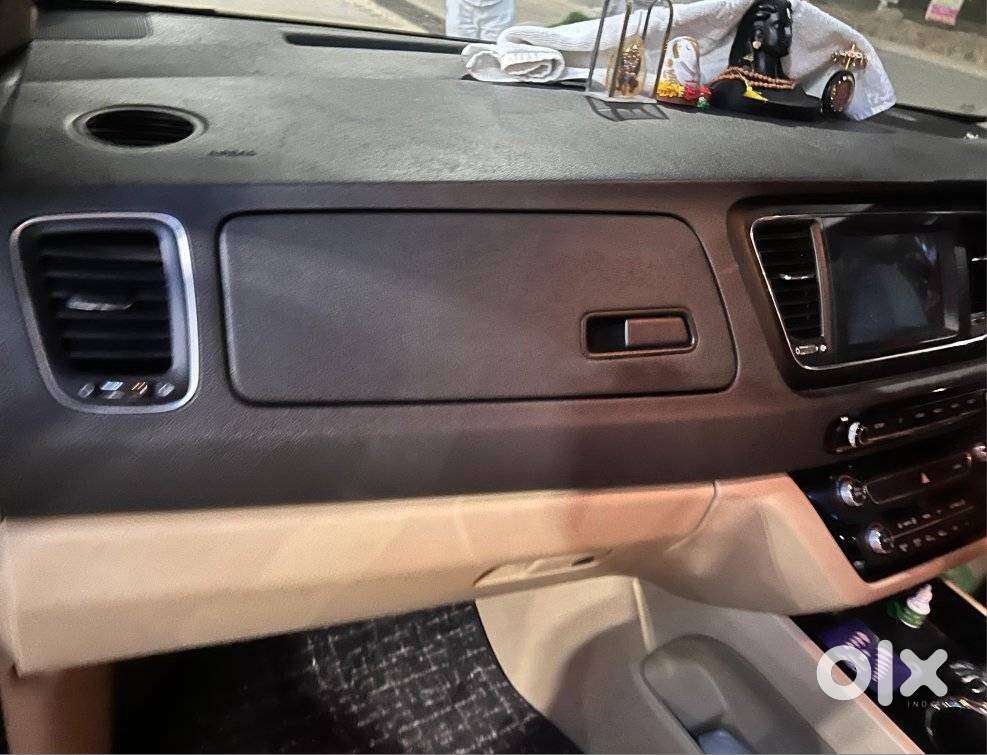 Kia Carnival Premium 8 Str, 2021, Diesel