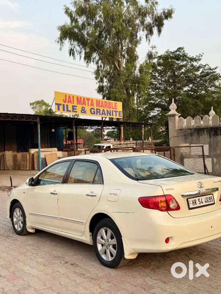 Toyota Corolla Altis 2009 Petrol 90000 Km Driven