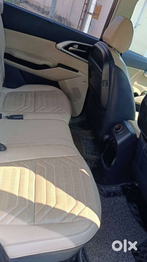 Kia Carens 1.4 Luxury Plus 6 Str, 2022, Petrol
