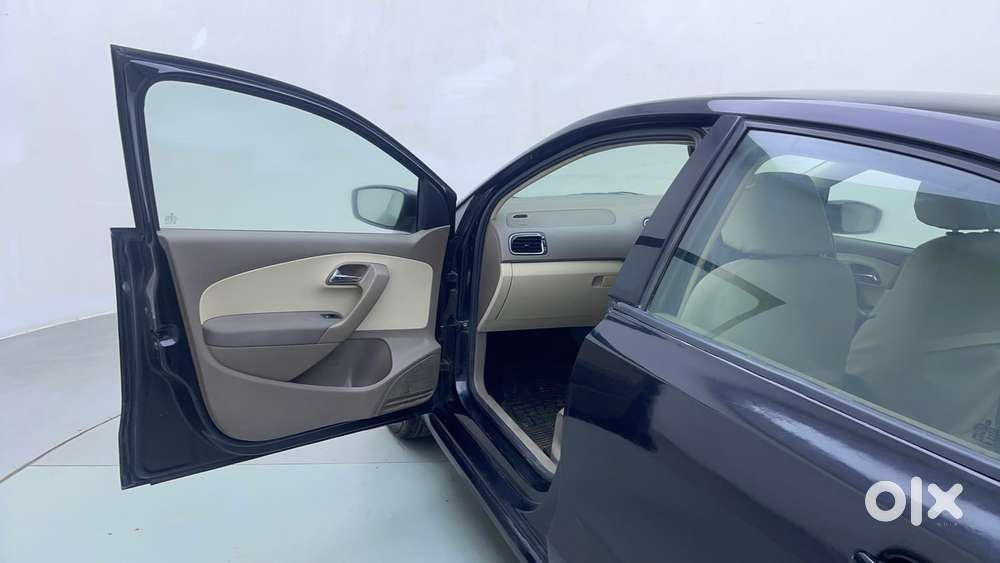 Skoda Rapid 1.6 Mpi Ambition, 2015, Petrol