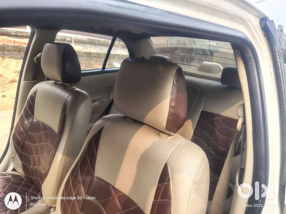 Maruti Suzuki Swift Dzire 2015 Diesel 82800 Km Driven
