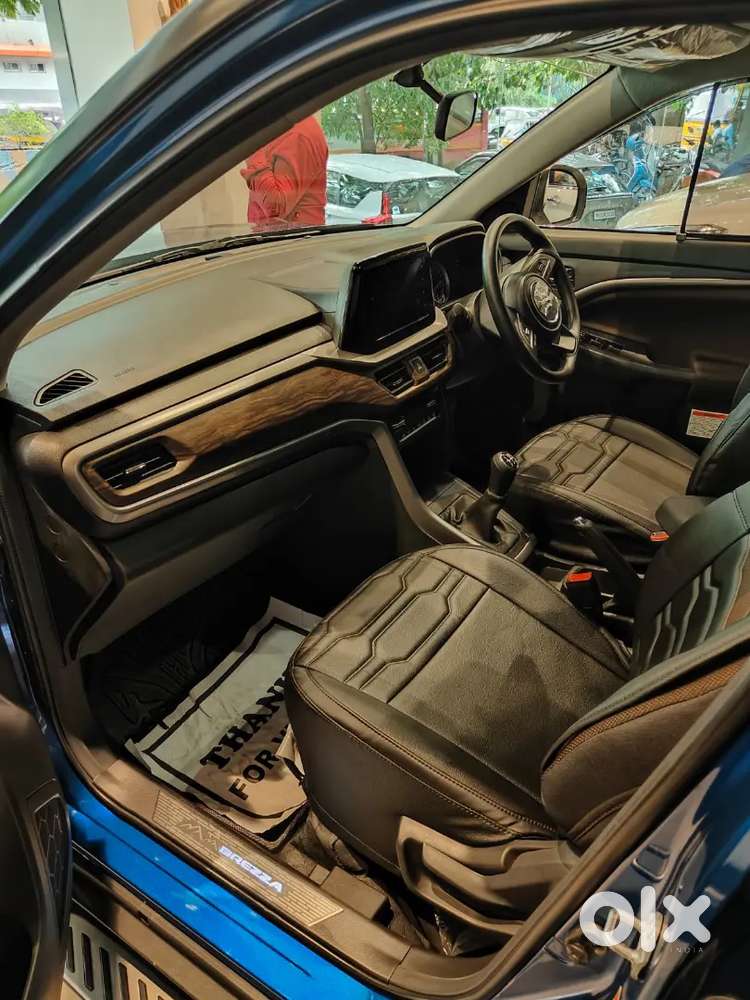 Maruti Suzuki Brezza Zxi 2025 Cng Car