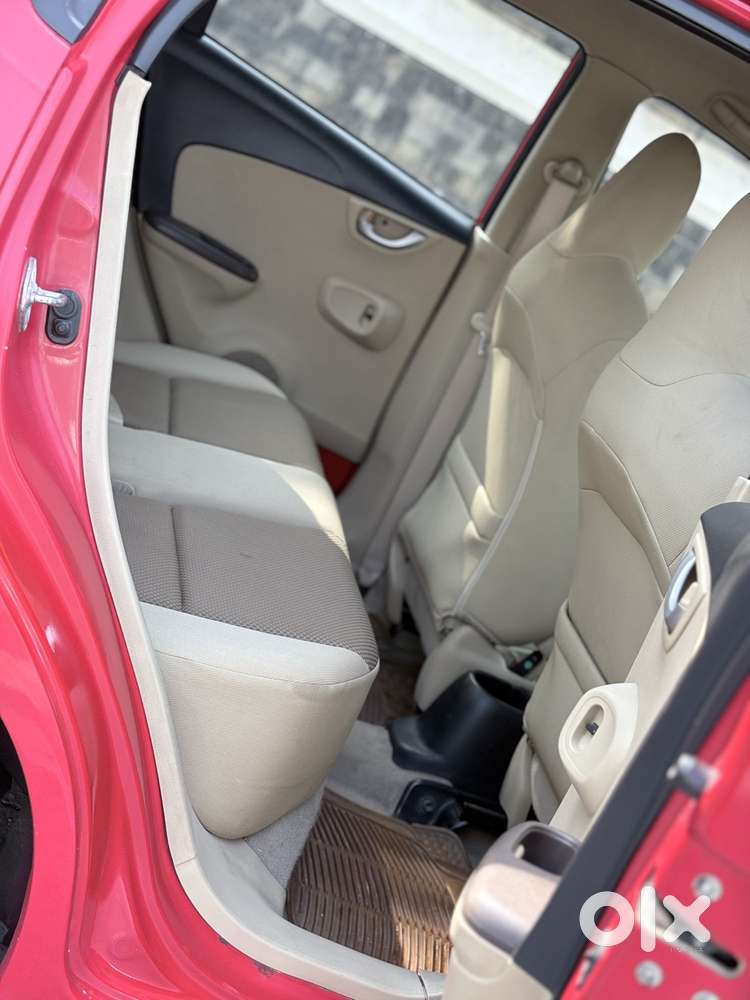 Honda Brio 2011-2013 V Mt, 2013, Petrol