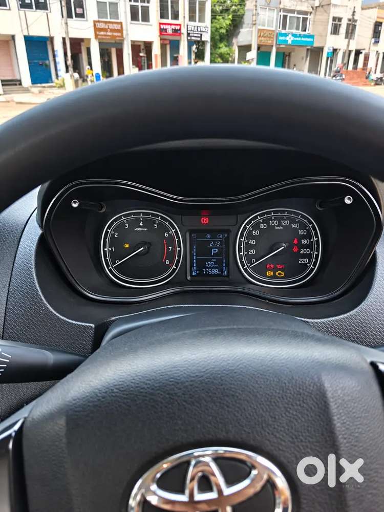Toyota Urban Cruiser 1.5 Mid 2021