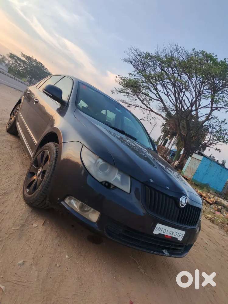 Skoda Superb 2011 Petrol Well Maintained