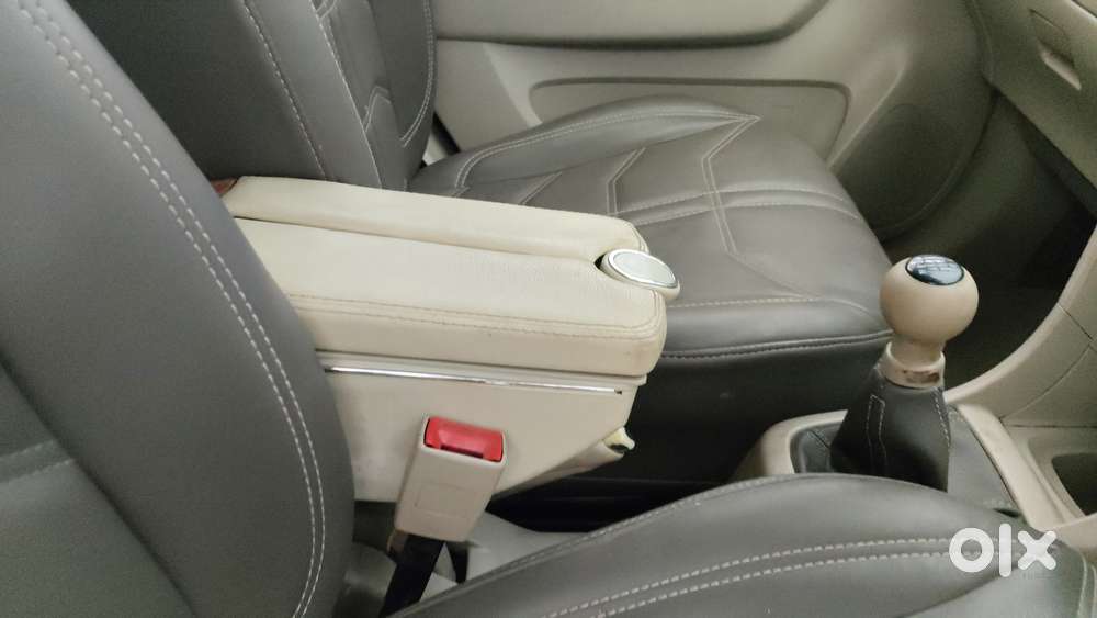 Maruti Suzuki Ertiga Vxi, 2013, Petrol