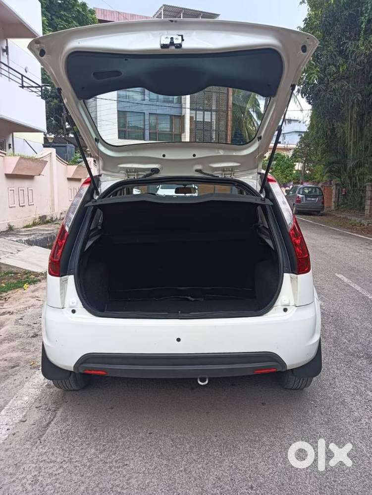 Ford Figo Petrol Titanium, 2010, Petrol