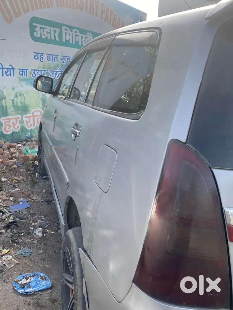 Toyota Innova 2008 Diesel 276000 Km Driven