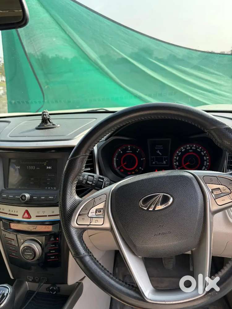 Mahindra Xuv300 W8(o) Less Driven Like New Condition