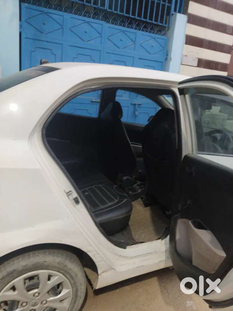 Hyundai Xcent 2016 Petrol Or Cng 82000 Km Driven